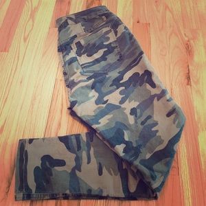Moto Pant in Olive Camo by Umgee